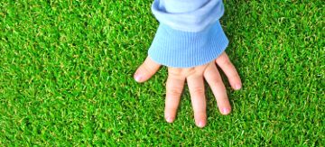 How to Clean Artificial Grass - Featured Image
