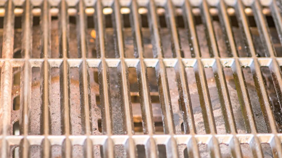 How to clean porcelain cooking grates