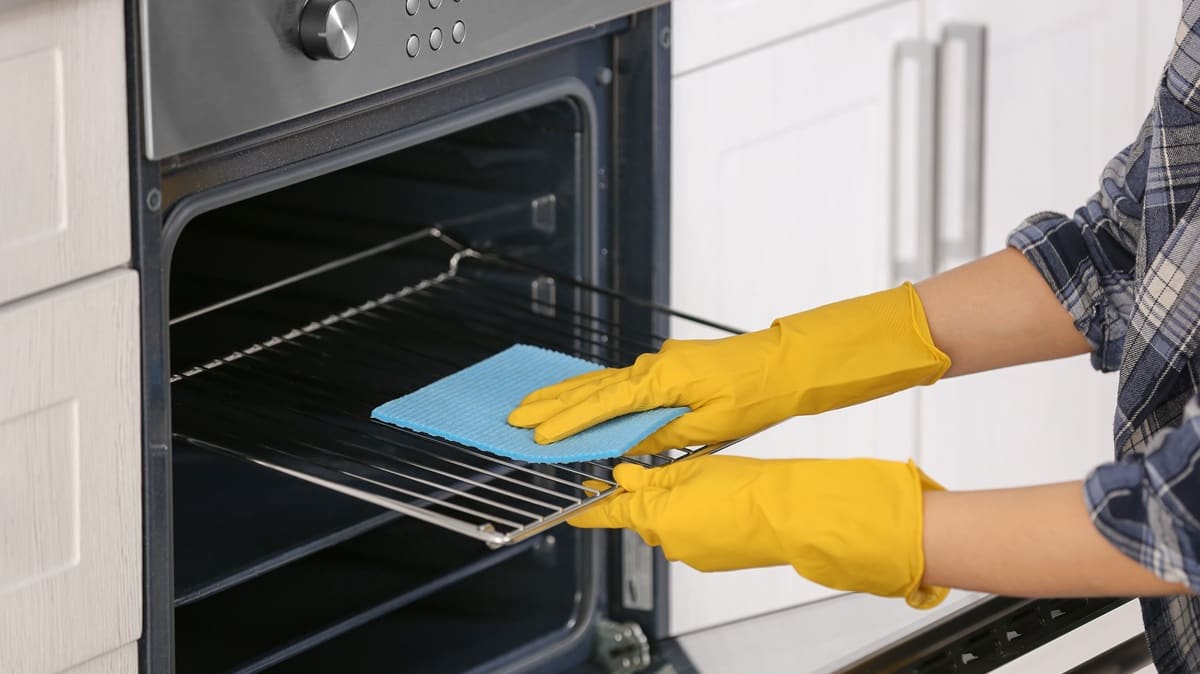 How to Clean Oven Racks with Dishwasher Tablets | Fantastic Services Group
